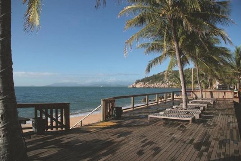 Nomads Magnetic Island (Adults Only) Hostel Nelly Bay Εξωτερικό φωτογραφία